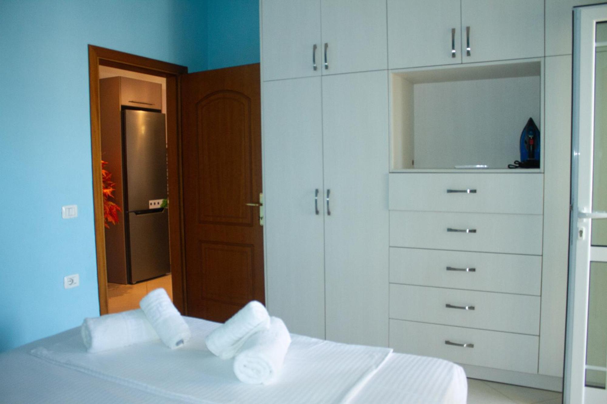 Leon Sea View Apartment Σαράντα Εξωτερικό φωτογραφία