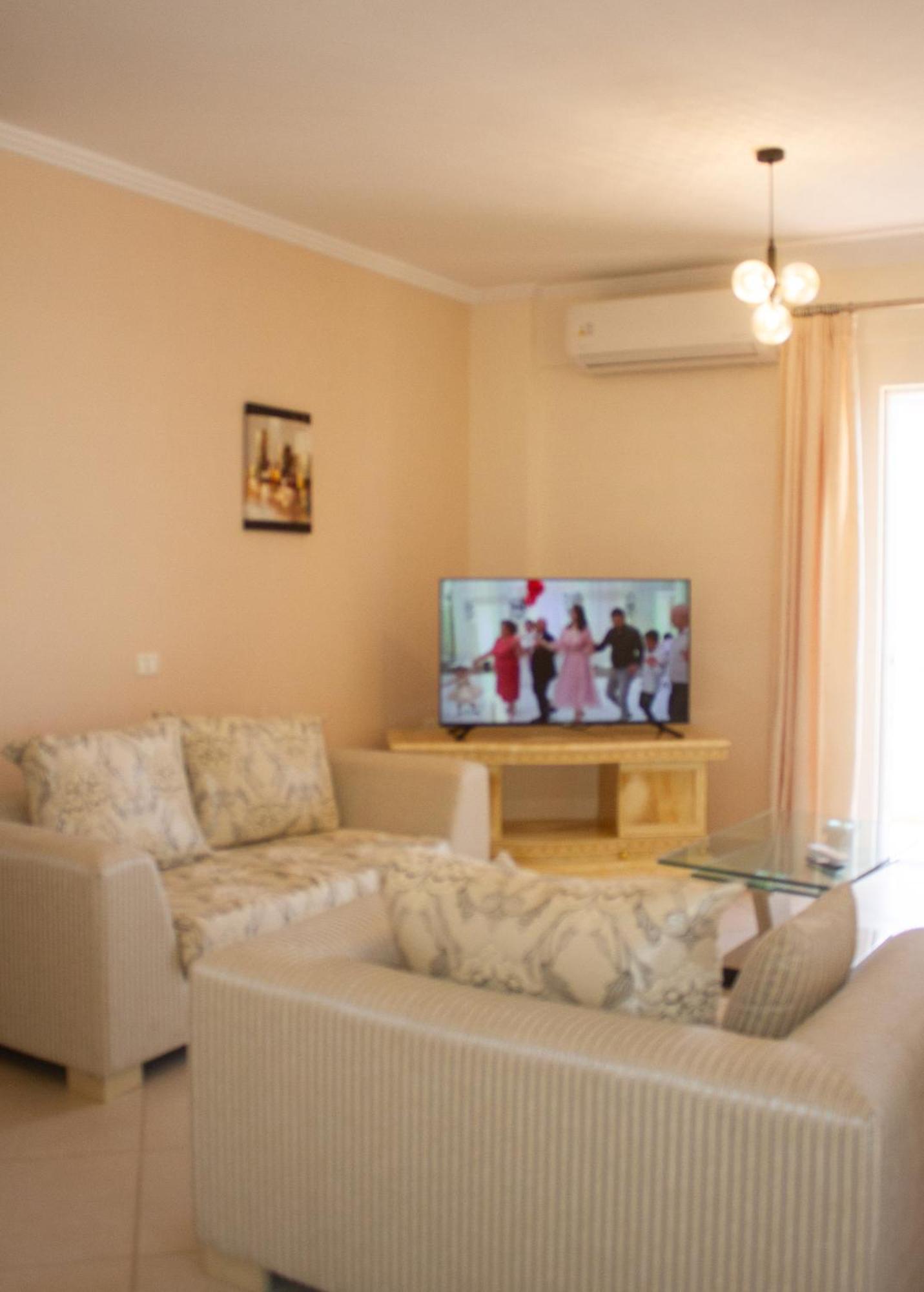 Leon Sea View Apartment Σαράντα Εξωτερικό φωτογραφία