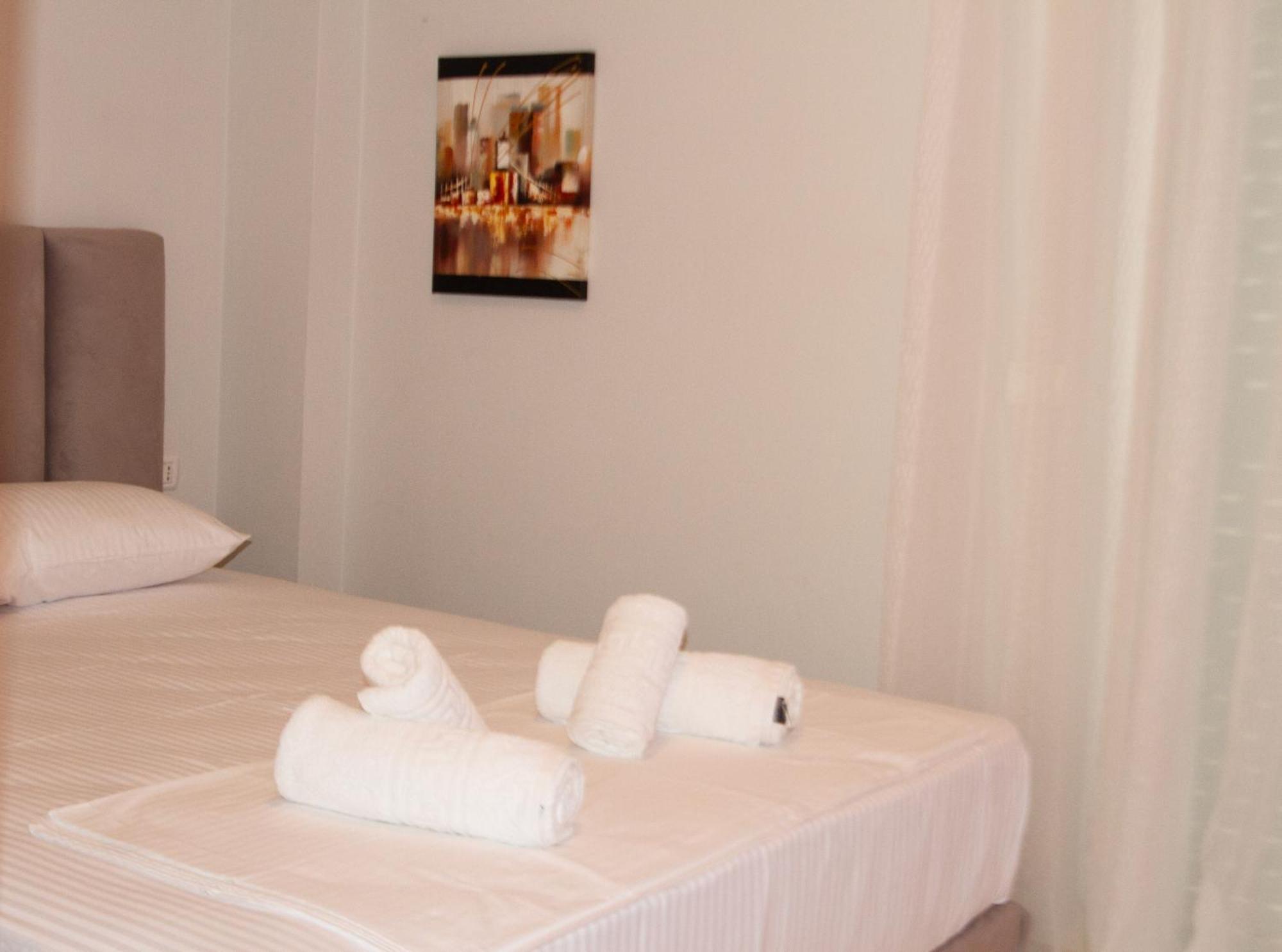 Leon Sea View Apartment Σαράντα Εξωτερικό φωτογραφία